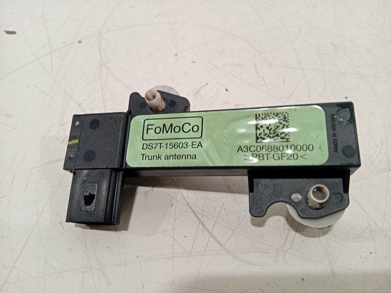 Antenne Ford Kuga, Ophalen of Verzenden, Van der Ven Autorecycling B.V., Onderdelen@venauto.nl, Ettenseweg 76, 4706 PB Roosendaal, The Netherlands
