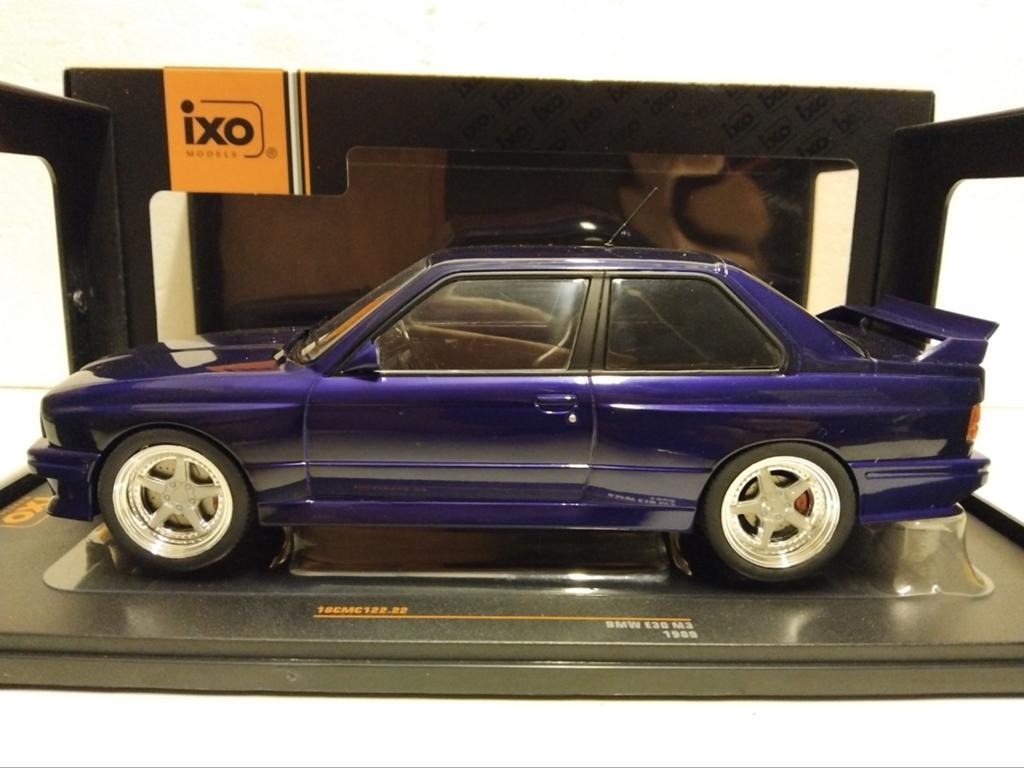BMW M3 E30 darkblue 1989 IXO 1:18 KRD, Ophalen of Verzenden, Zo goed als nieuw, Auto, Overige merken