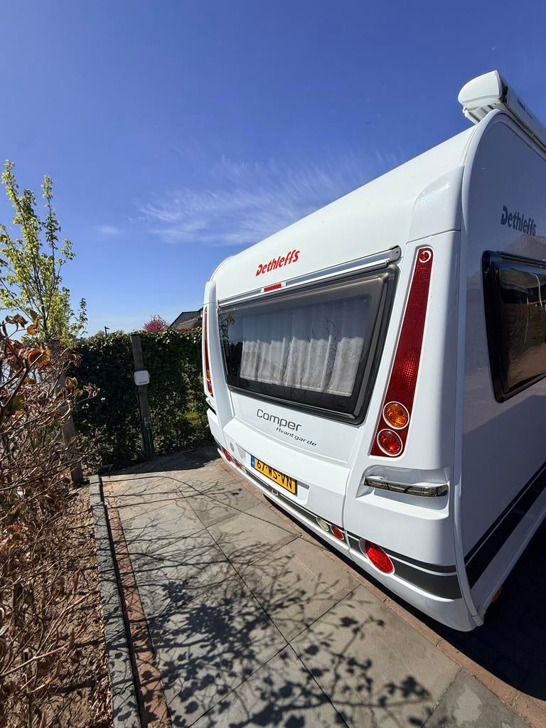 Dethleffs Caravan Avantgarde 470 FR met mover en omnistor, Caravans en Kamperen, Caravans, Rondzit, Frans bed, Particulier, Mover