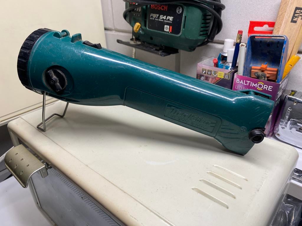 Makita zaklamp, Ophalen, Zo goed als nieuw