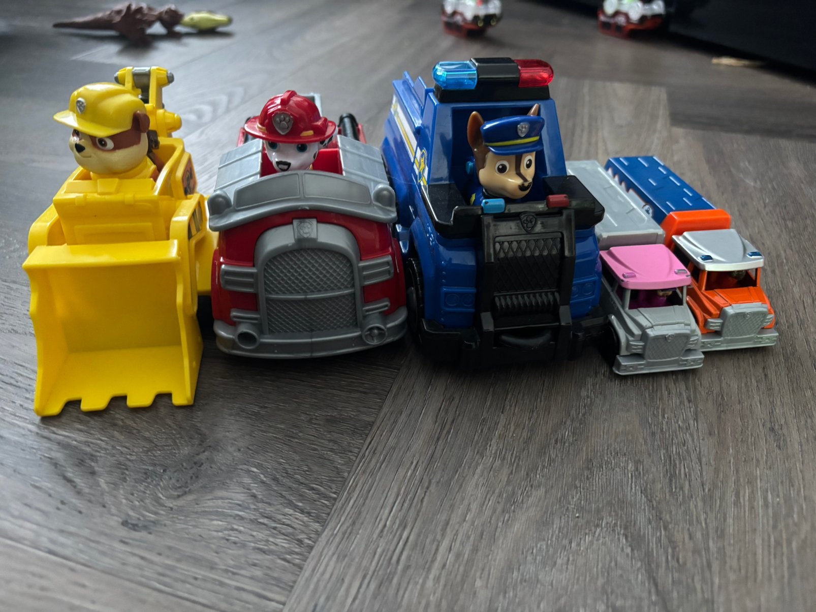 Paw patrol auto’s en pups, Kinderen en Baby's, Speelgoed | Speelgoedvoertuigen, Ophalen of Verzenden