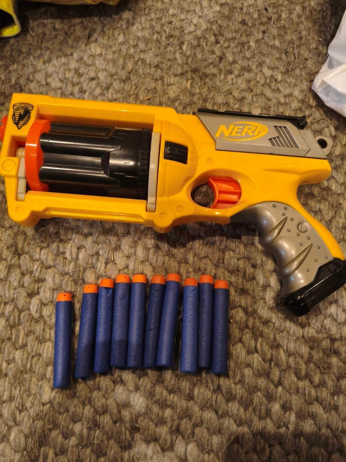 yellow Nerf N Strike Maverick, Verzenden, Zo goed als nieuw