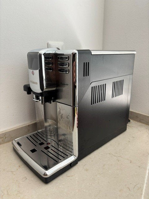 Philips Saeco HD8917 volautomaat koffie bonen + 3x AQfilter, Ophalen, Afneembaar waterreservoir, Gebruikt, Koffiemachine