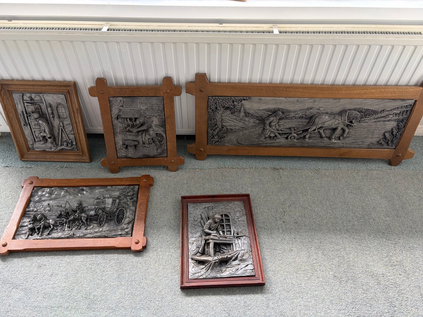 Set van 5 antieke tinnen reliëfs in houten lijsten, Antiek en Kunst, Ophalen