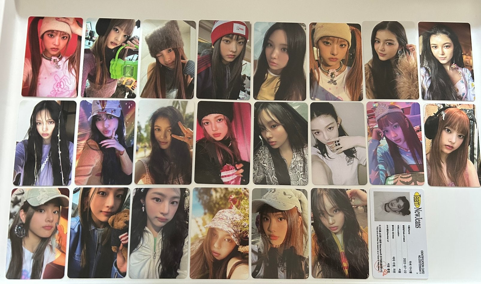 kpop newjeans photocards, Ophalen of Verzenden, Zo goed als nieuw, Foto of Kaart