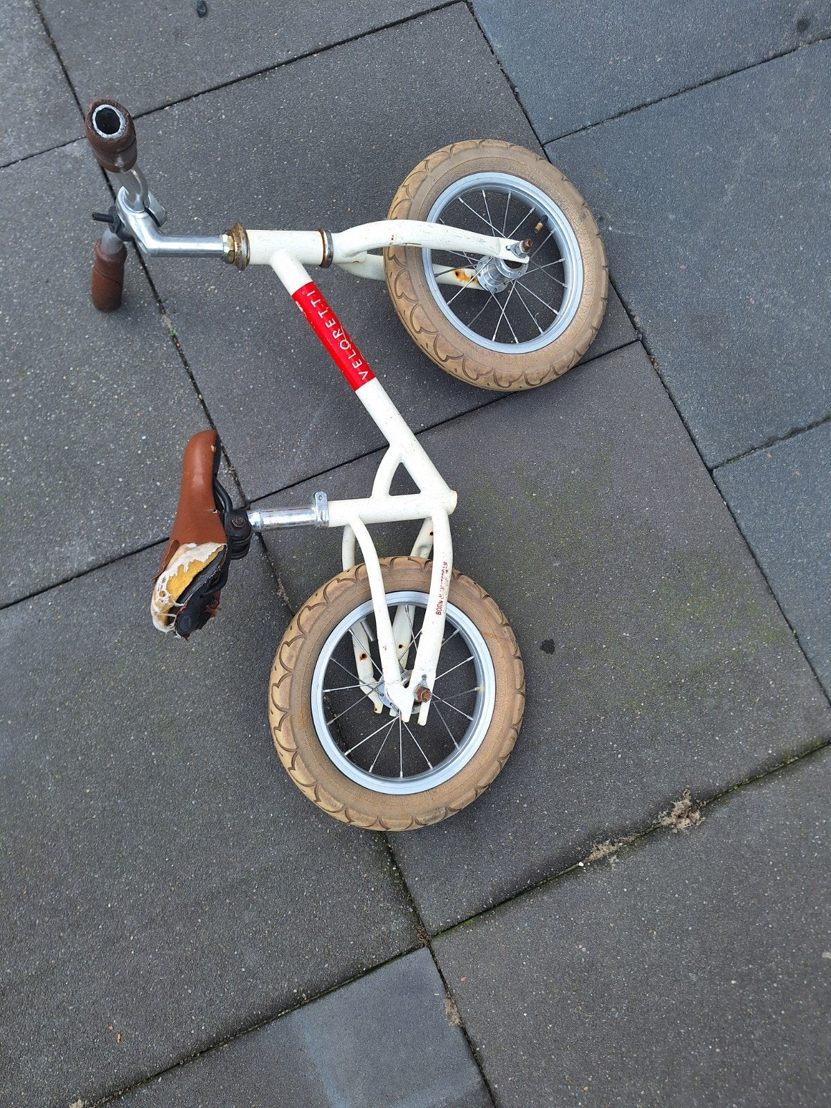 Veloretti kinderfietsje - Wit/Rood, Ophalen, Gebruikt, Minder dan 16 inch, Veloretti