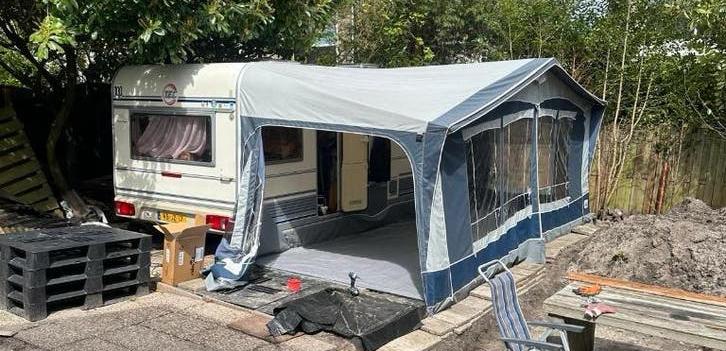 TEC Travel King caravan met gesloten voortent, T.E.C., Rondzit, Queensbed, Particulier
