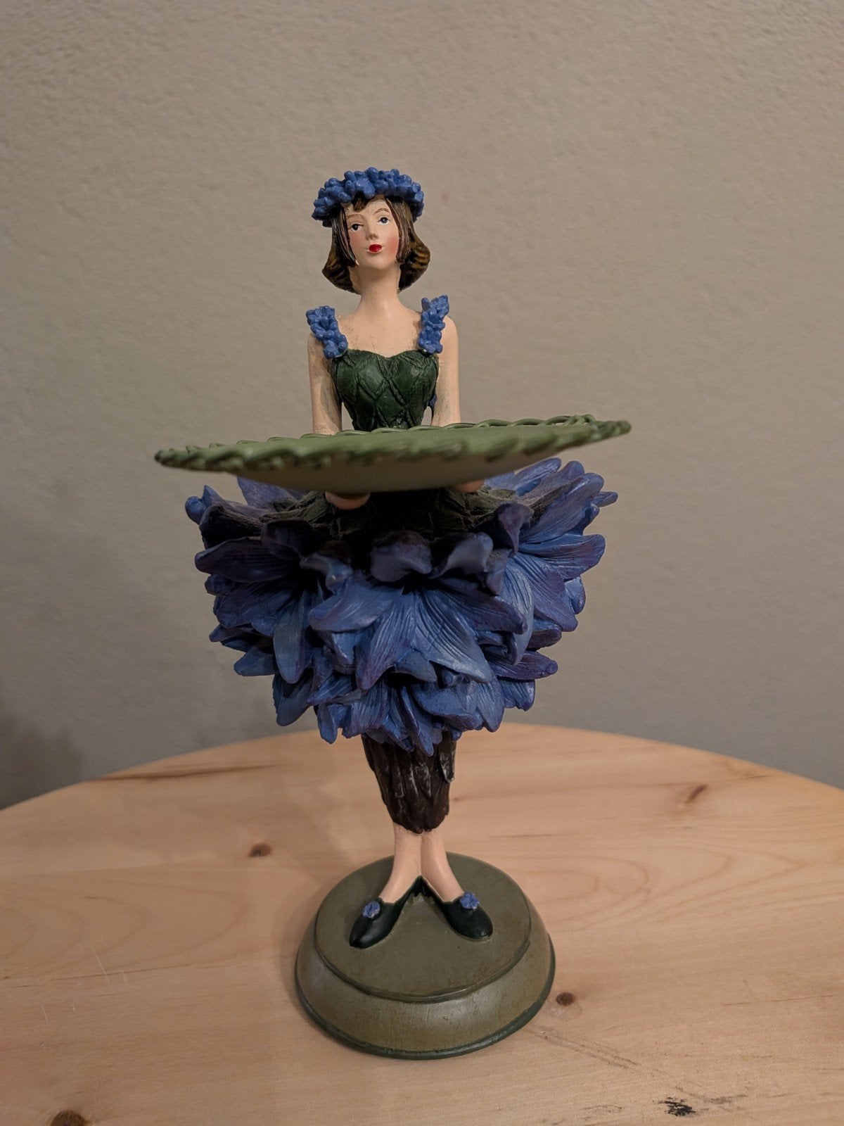 Mooi Bloemenmeisje Kaarsenhouder / Korenbloem (Polyresin), Verzamelen, Ophalen, Zo goed als nieuw, Mens