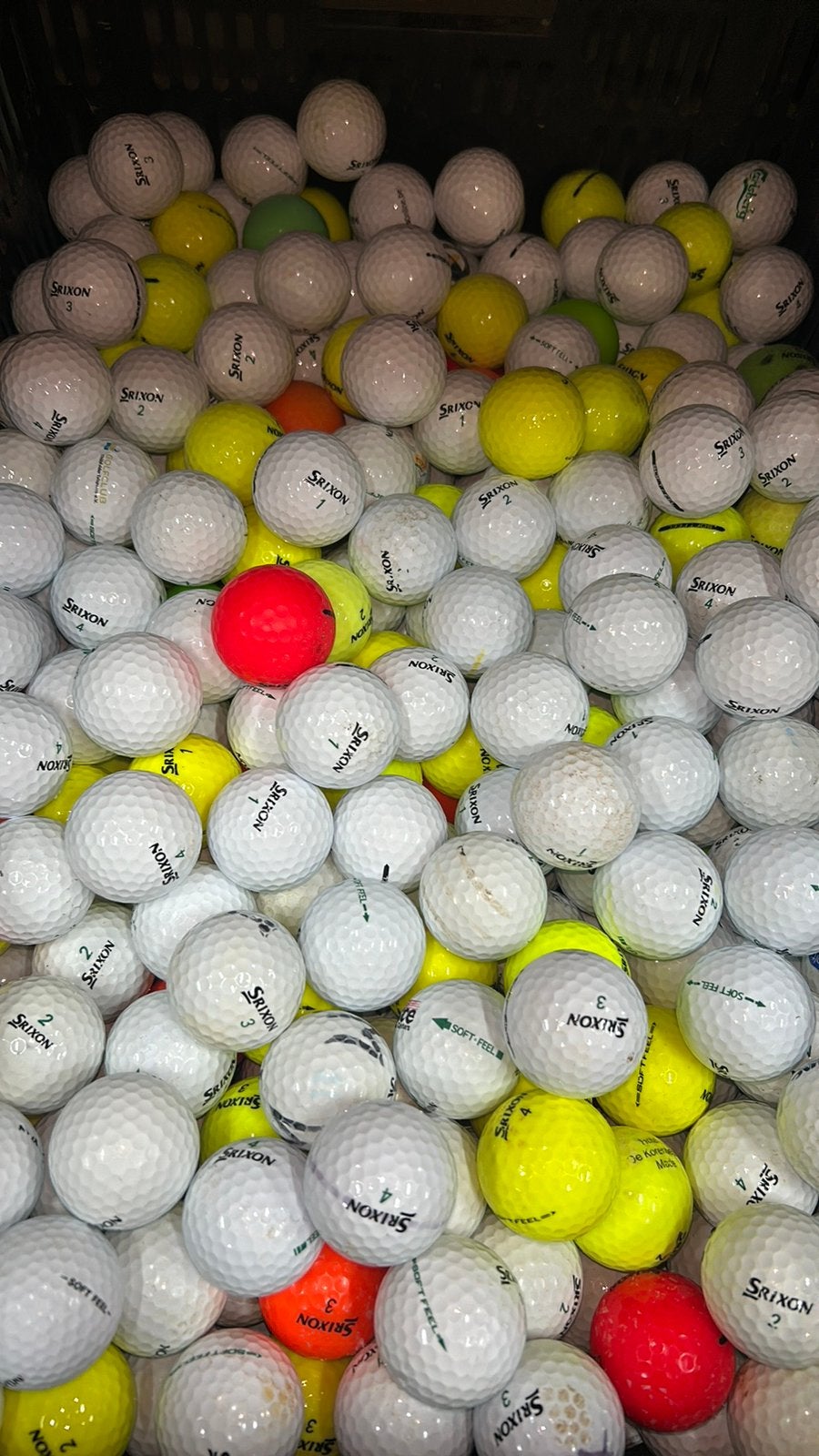 100 Stuks Srixon Soft Feel Golfballen, Sport en Fitness, Bal(len), Info@premiumgolf.nl, Ophalen of Verzenden, Zo goed als nieuw
