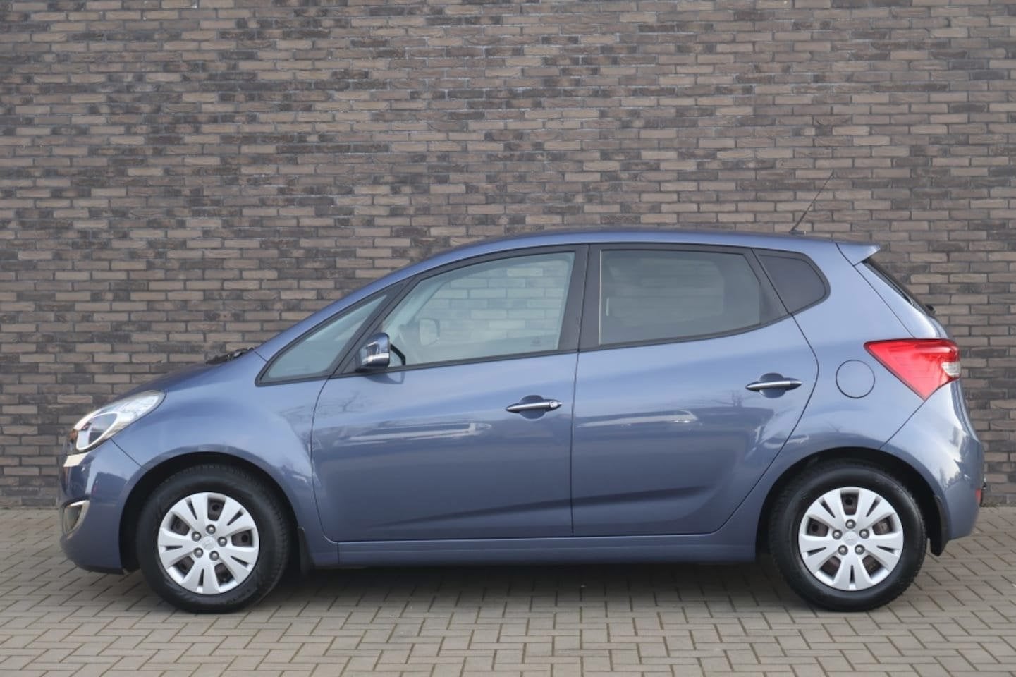 Hyundai Ix20 1.6i i-Motion | Auotmaat | Trekhaak | Camera |, Auto's, Hyundai, Euro 5, 1591 cc, 4 cilinders, Blauw