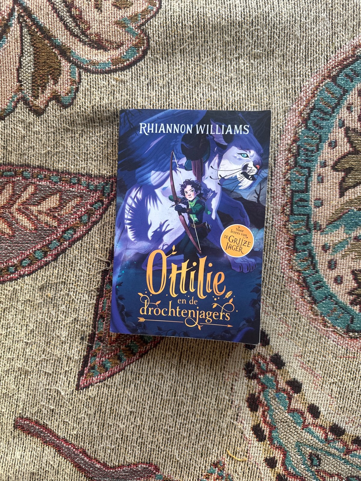 Ottilie en de drochtenjagers - Rhiannon Williams, Ophalen of Verzenden, Zo goed als nieuw, Fictie
