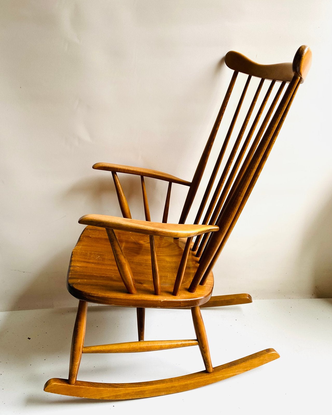 Scandinavisch pine schommelstoel , jaren 60, Gebruikt, Onbekend, Ophalen of Verzenden, Onbekend
