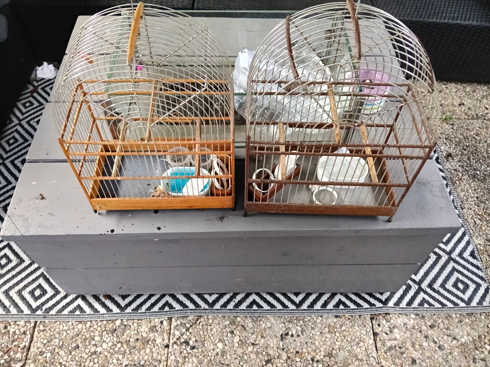 Surinaamse vogelkooien, Ophalen, Metaal, Vogelkooi