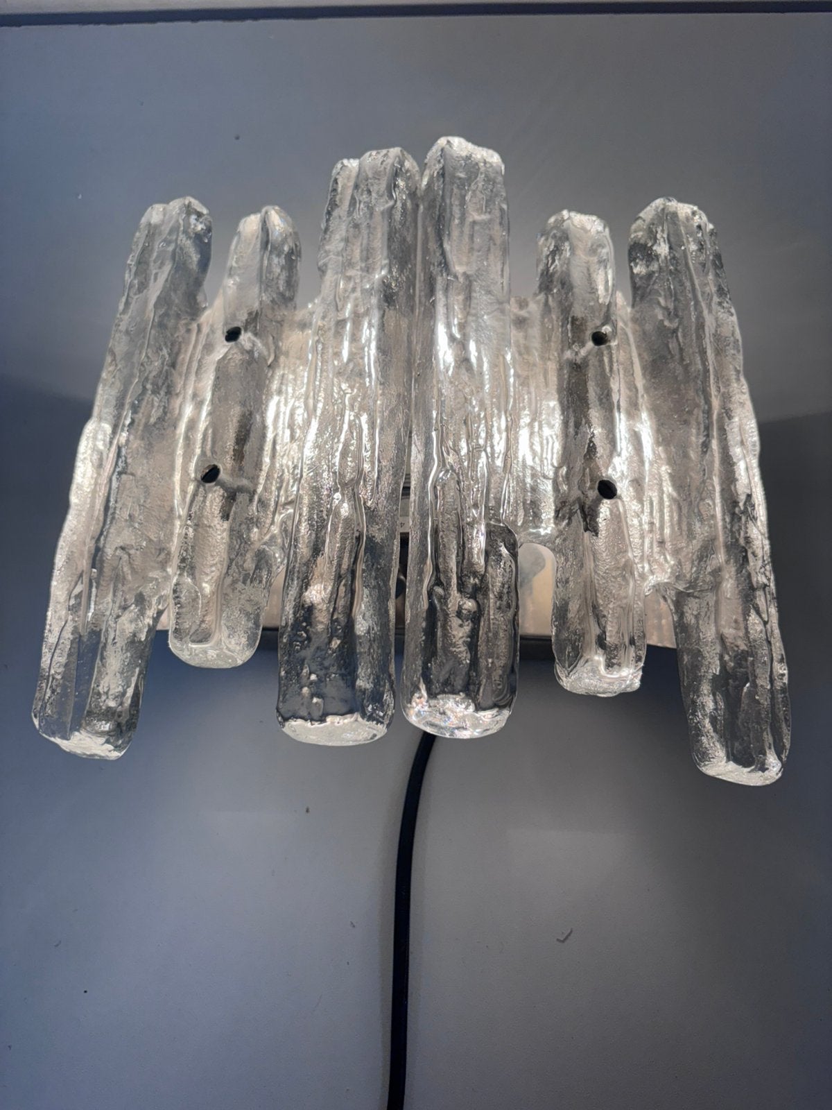 Brutalistische Kalmar ‘Ice Block’ Wandlamp Design Klassieker, Huis en Inrichting, Lampen | Wandlampen, Ophalen of Verzenden, Zo goed als nieuw