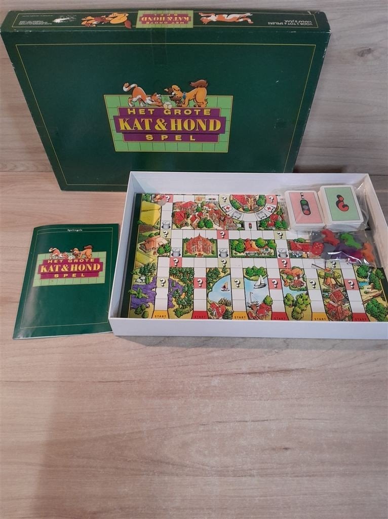 het grote kat en hond spel - s6349, Verzenden, Zo goed als nieuw