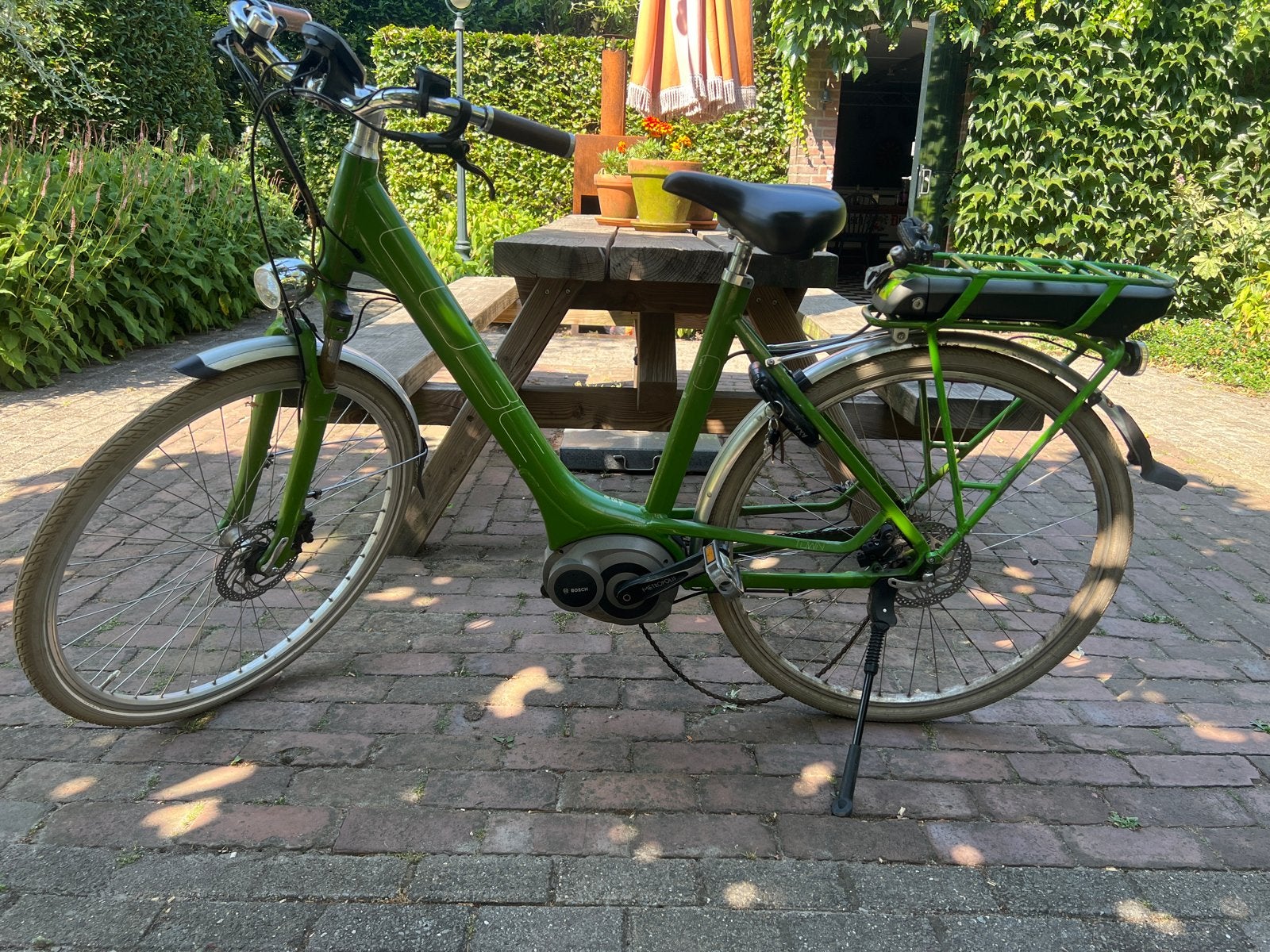 Gebruikte elektrische fiets met Bosch motor, Fietsen en Brommers, Elektrische fietsen, Ophalen, Gebruikt, Cube