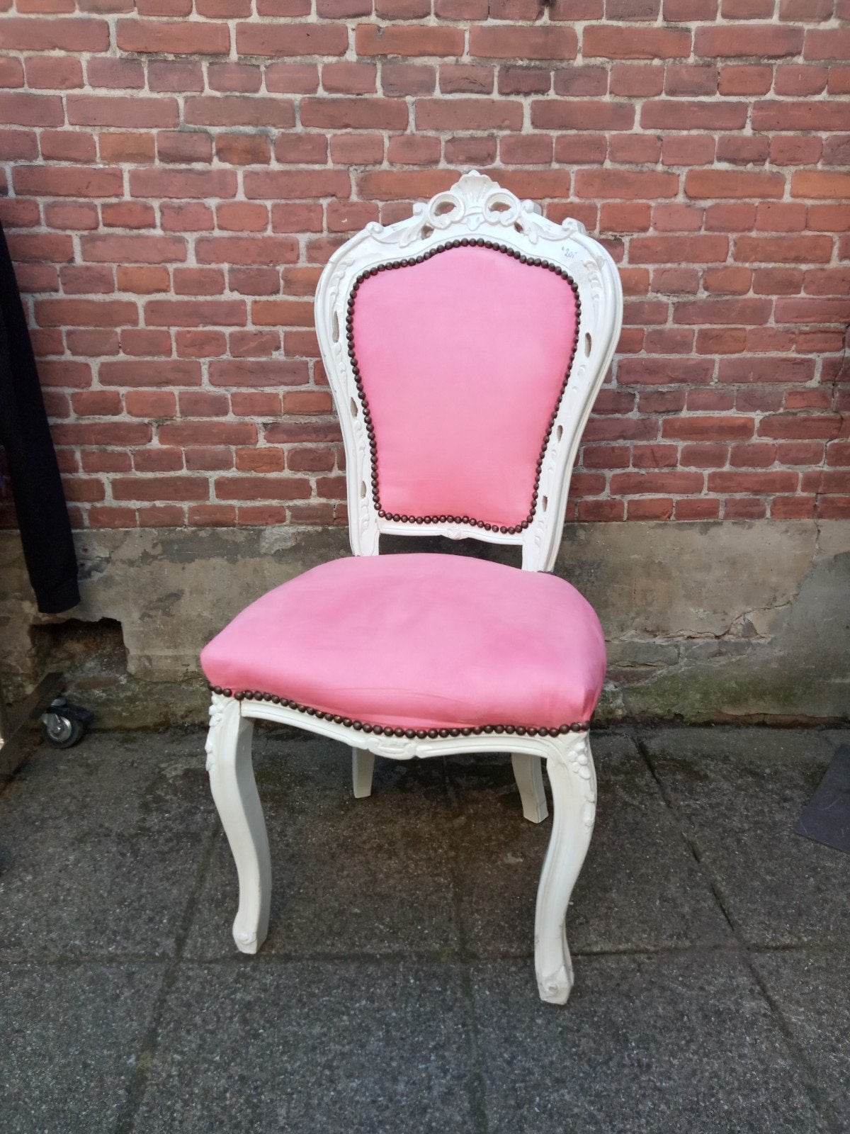 stoel barokstijl met roze zitting, Ophalen