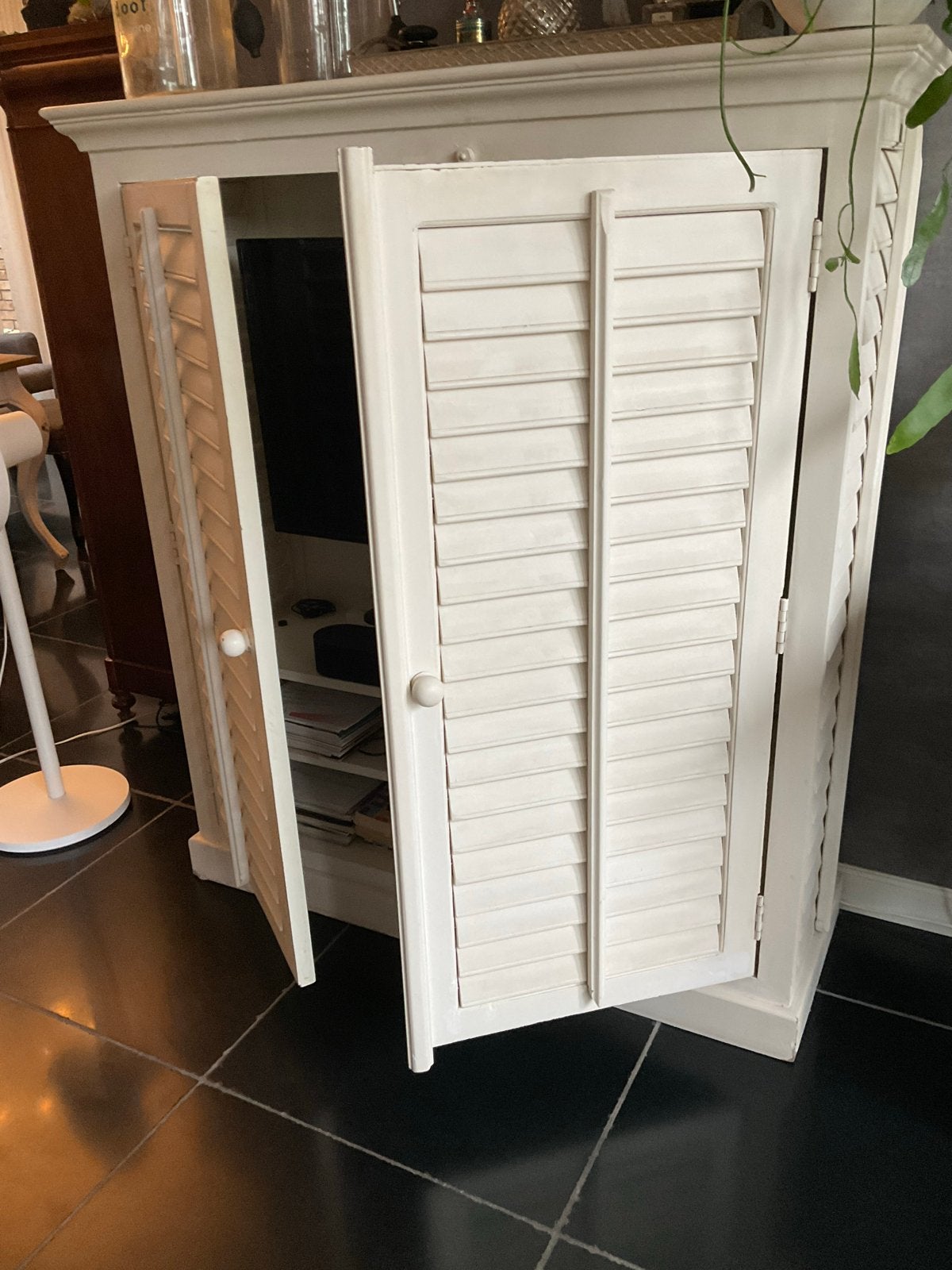 Riviera Maison New Orleans Flatscreen Dresser, Huis en Inrichting, Kasten | Televisiemeubels, Ophalen, 100 tot 150 cm, 50 tot 100 cm