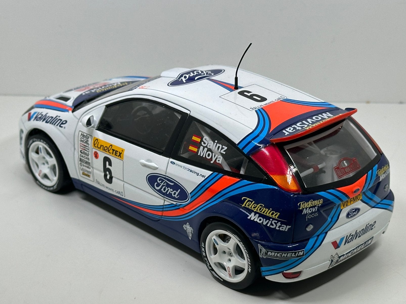 ACTION  RACING 1:18 FORD FOCUS WRC #6 RALLY MONTE CARLO 2000, Hobby en Vrije tijd, Ophalen of Verzenden, Zo goed als nieuw, Auto