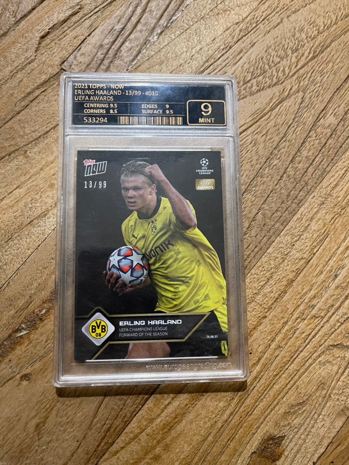 Erling Haaland Rookie 13/99 European Grading 9 mint Topps, Ophalen of Verzenden, Zo goed als nieuw, Plaatje