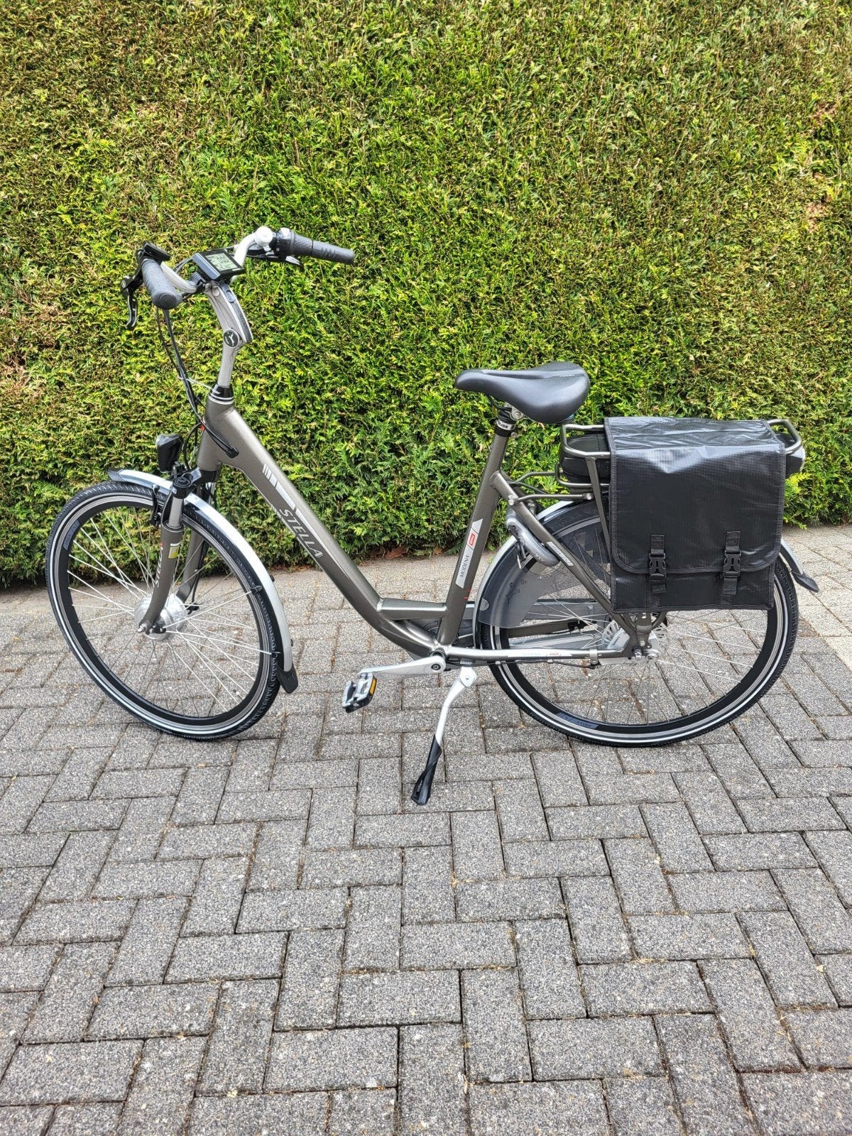 Keurige stella electrische damesfiets, Fietsen en Brommers, Fietsen | Dames | Damesfietsen, Overige merken, Versnellingen, Zo goed als nieuw