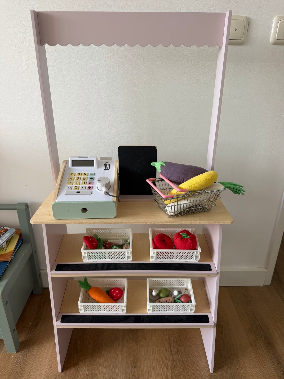 Houten Speelgoedkraam met Kassa en Accessoires, Ophalen, Zo goed als nieuw, Jongen of Meisje