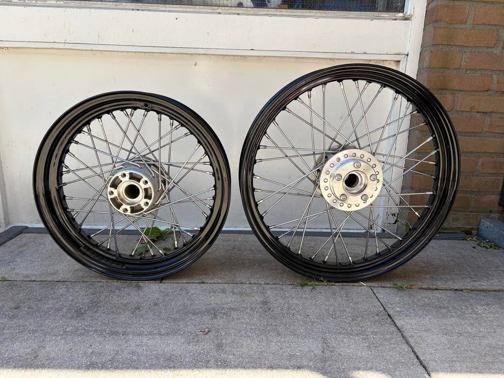 Originele Harley Davidson wielen 19 inch 16 inch, Ophalen, Gebruikt