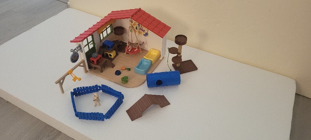 schleich dierenhotel (niet compleet), Ophalen, Zo goed als nieuw, Jongen of Meisje