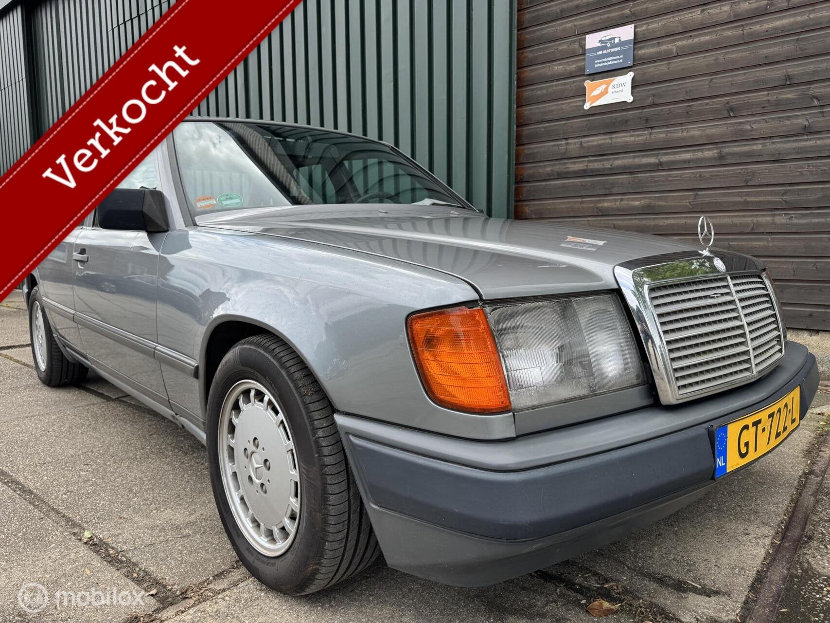 Mercedes-Benz 300 E W124 AUT/Schuifdak/Hydr.vering/Memory st, Automaat, Achterwielaandrijving, 179 pk, 2960 cc