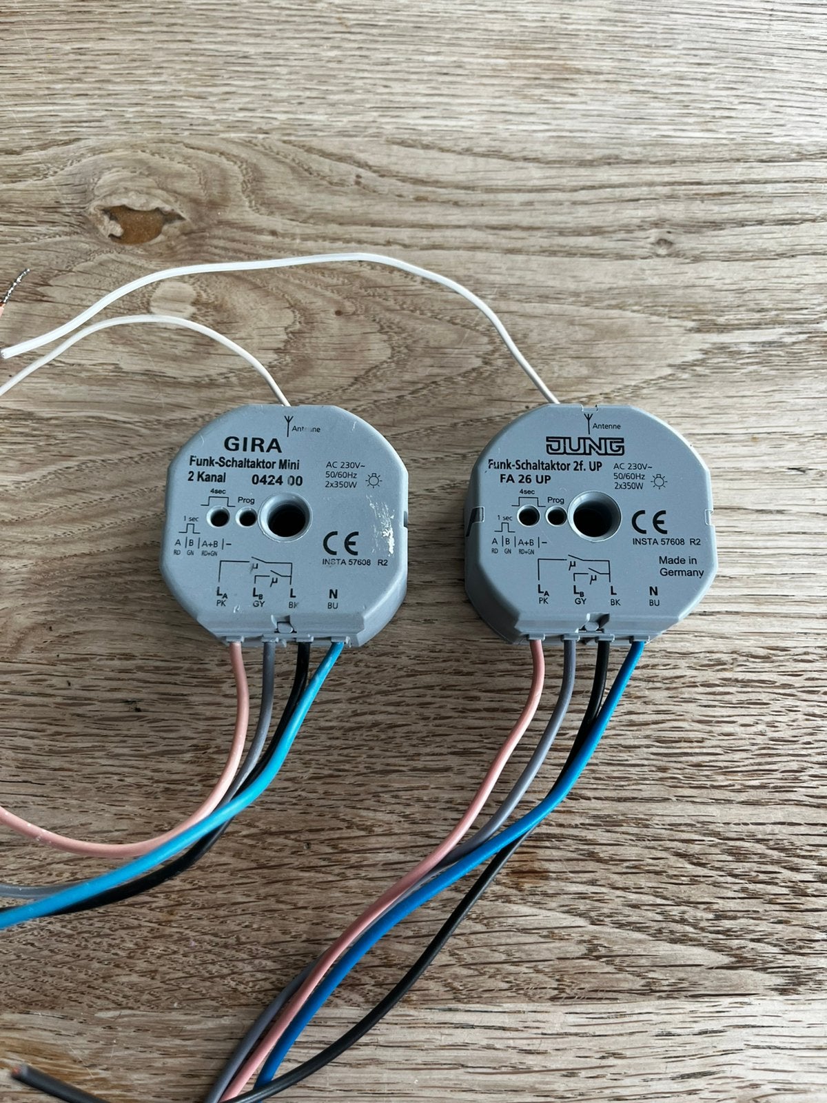 Gira/Jung Funk-Schaltaktor Mini (10 stuks), Doe-het-zelf en Verbouw, Elektra en Kabels, Ophalen of Verzenden, Gebruikt, Schakelaar