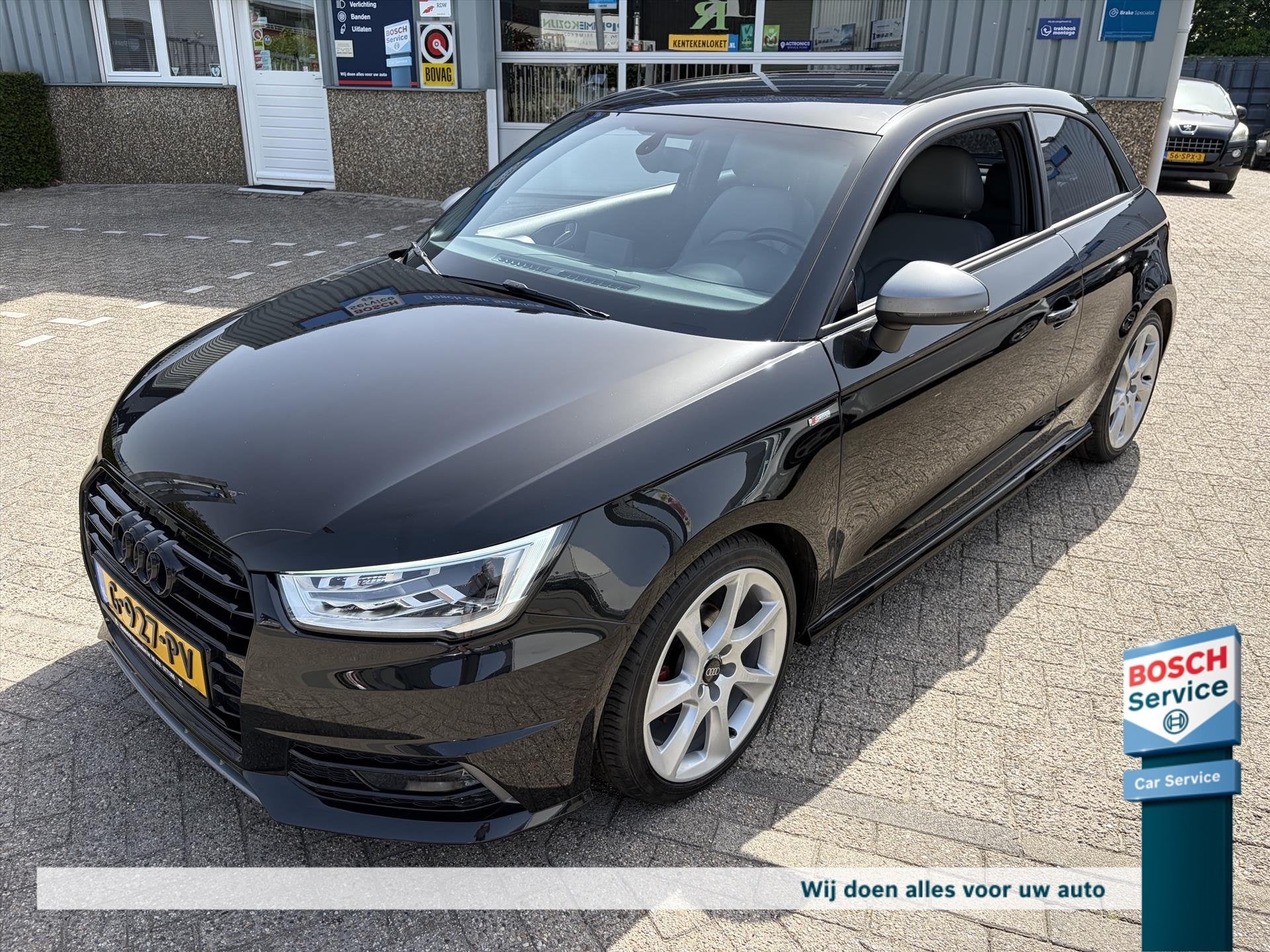 AUDI A1 1.0 TFSI 95pk S Line Edition - Navigatie - Parkeerse, Auto's, Voorwielaandrijving, Euro 6, 95 pk, 4 stoelen
