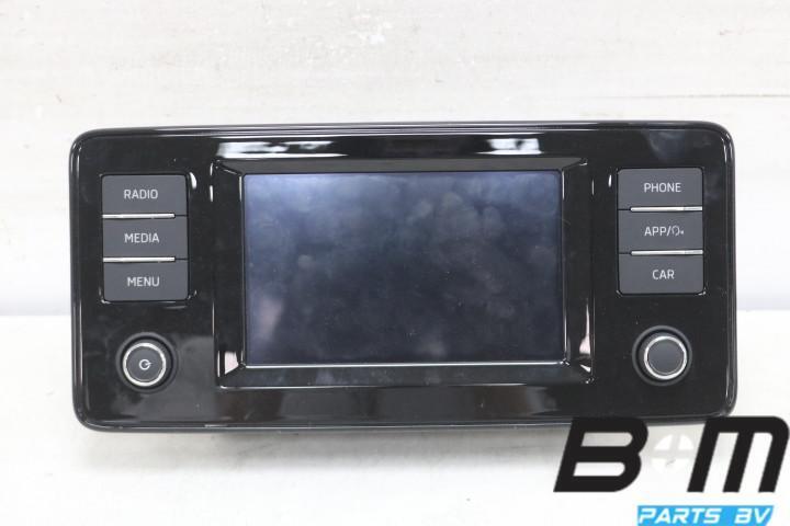 Radio Skoda Fabia 4 654035869J, Gebruikt