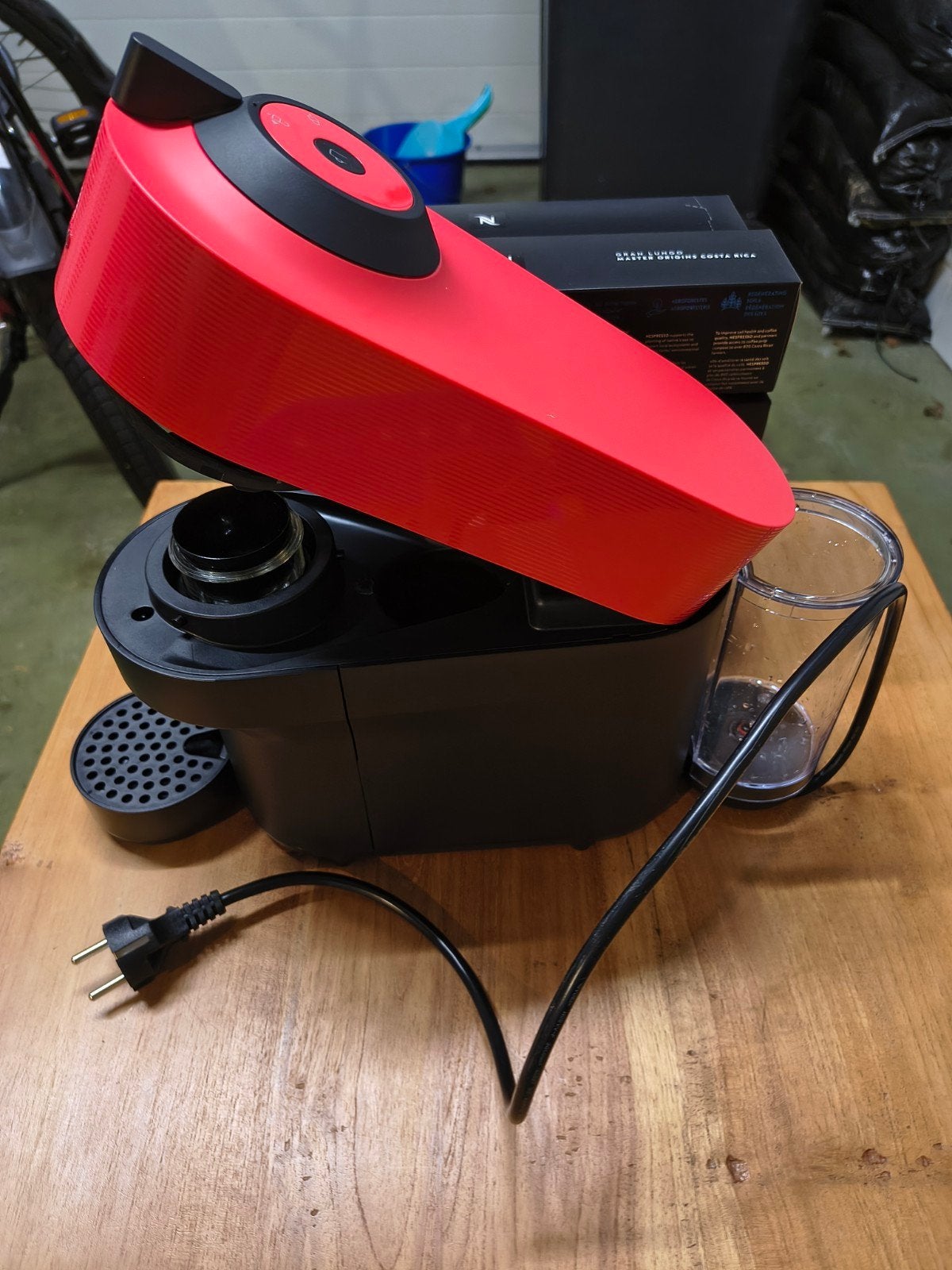Nespresso Vertuo Pop Rood - Zo goed als nieuw, Ophalen, Koffiepads en cups, Koffiemachine, Zo goed als nieuw