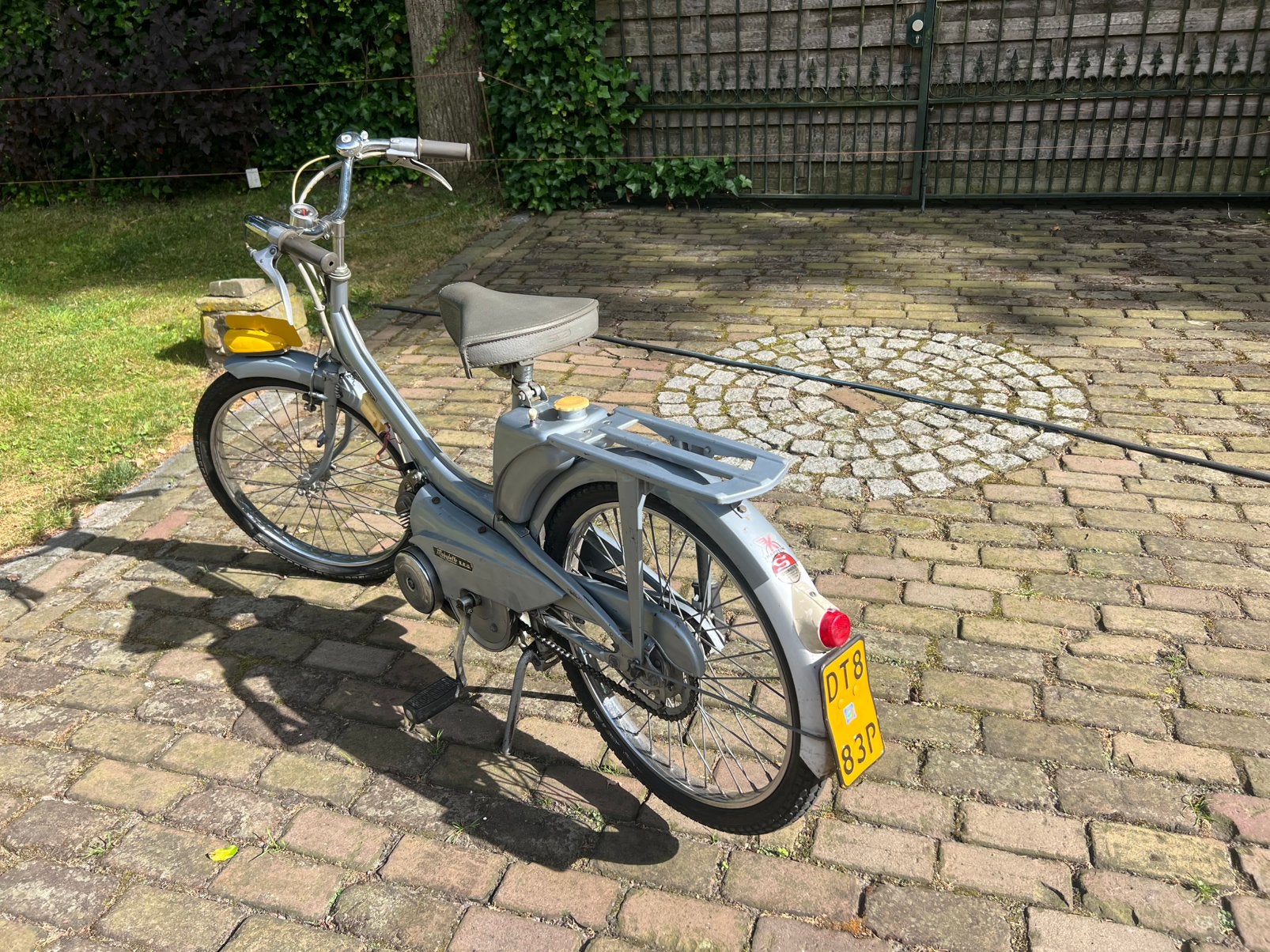 Mobylette met kenteken zeer nette staat, Overige merken, Maximaal 45 km/u, Ophalen of Verzenden, 2 versnellingen