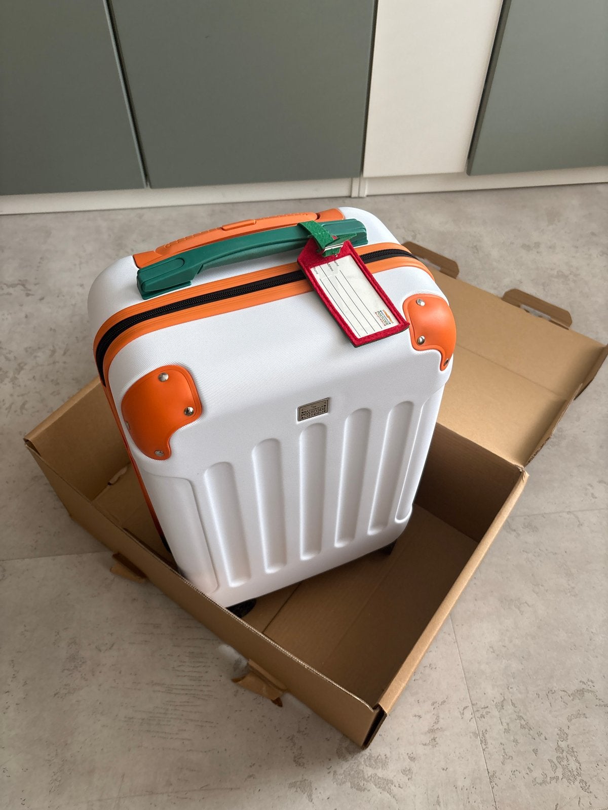 Nieuwe Postcode Loterij Koffer - Wit/Oranje, Hard kunststof, Nieuw, Minder dan 50 cm, Ophalen of Verzenden