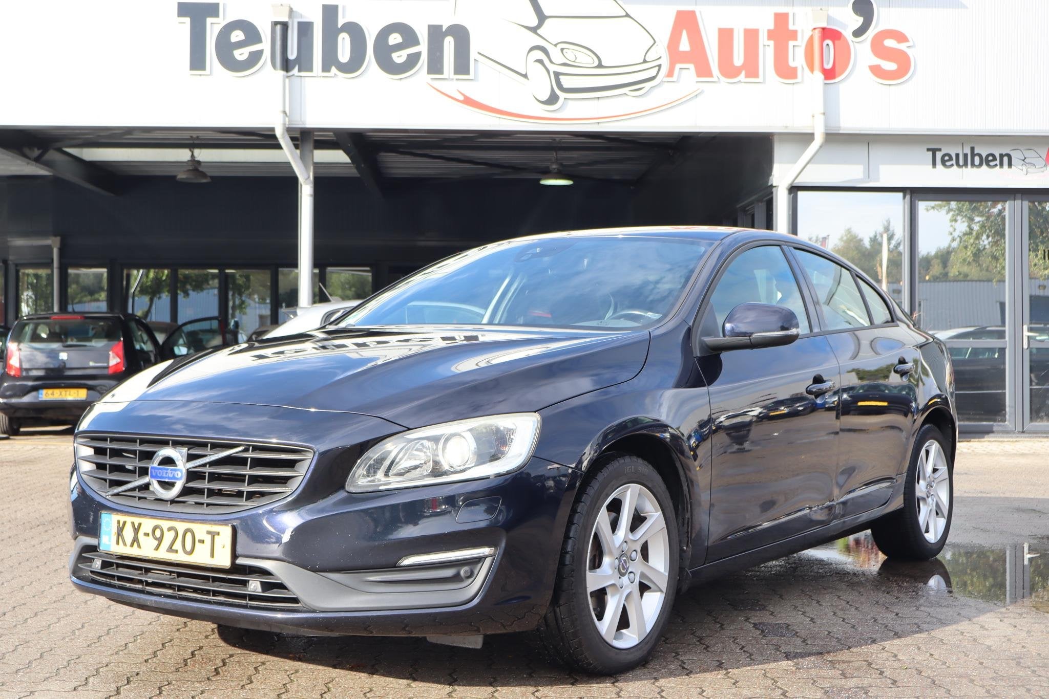 Volvo S60 2.0 D3 Momentum | Automaat | Business Pack Connect, Auto's, Stof, Gebruikt, Euro 6, 4 cilinders