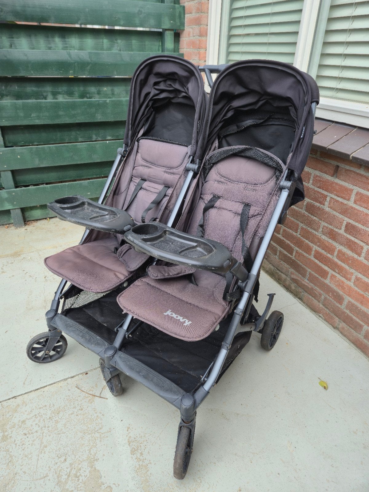 Joovy Kooper X2 Dubbele Buggy - Antraciet

- Gebruikt, Ophalen of Verzenden, Gebruikt, Overige merken, Duowagen