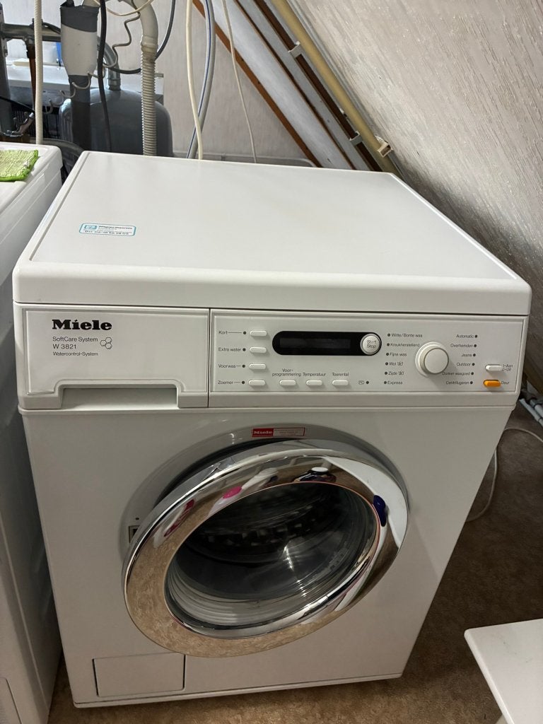 Miele SoftCare System W 3821, Gebruikt, Ophalen of Verzenden, 85 tot 90 cm, 1200 tot 1600 toeren