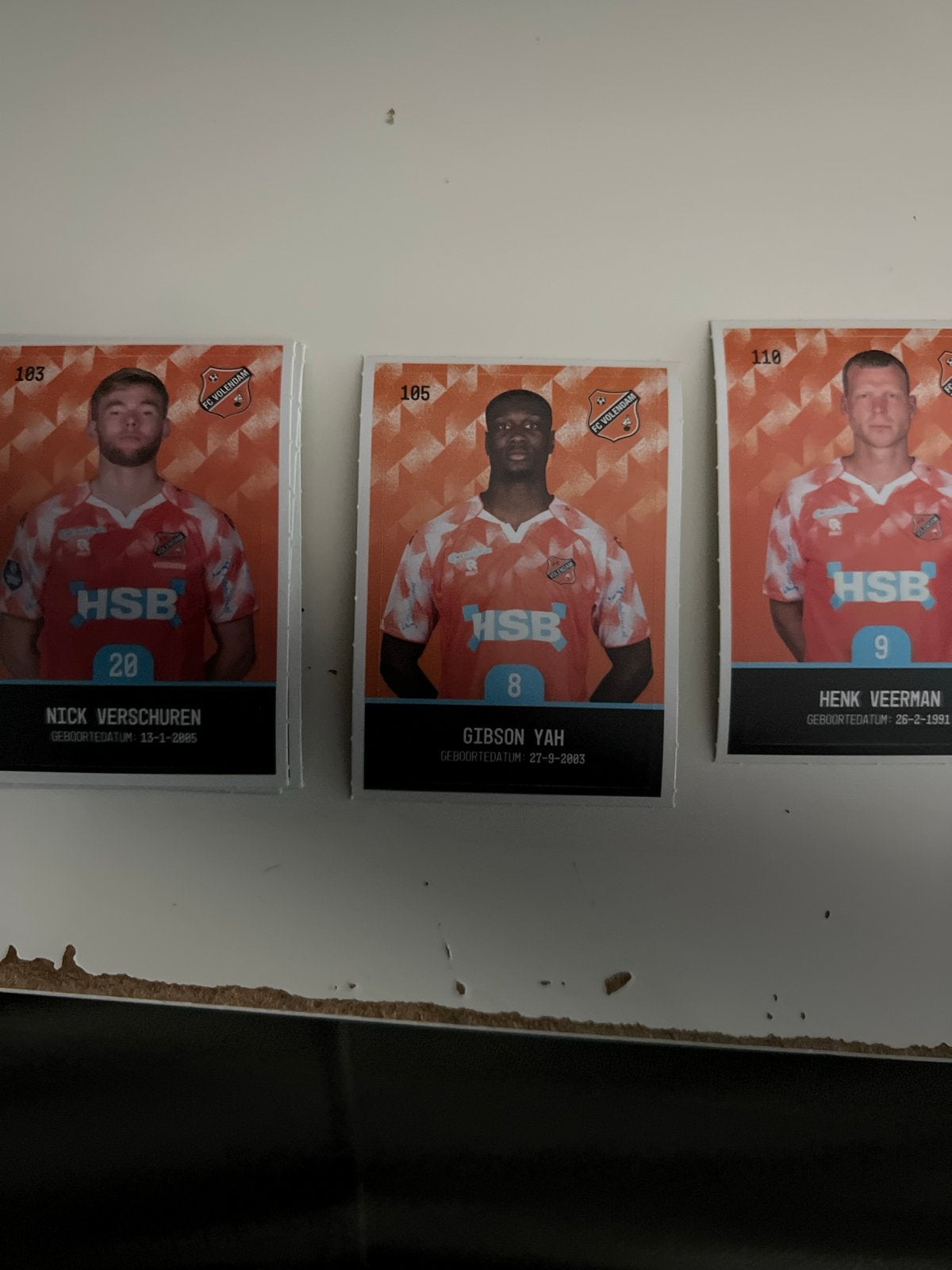 Plus 2026 FC Volendam Voetbalkaartjes - Nrs. 103, 105, 110, Verzenden, Gebruikt, Overige binnenlandse clubs, Spelerskaart