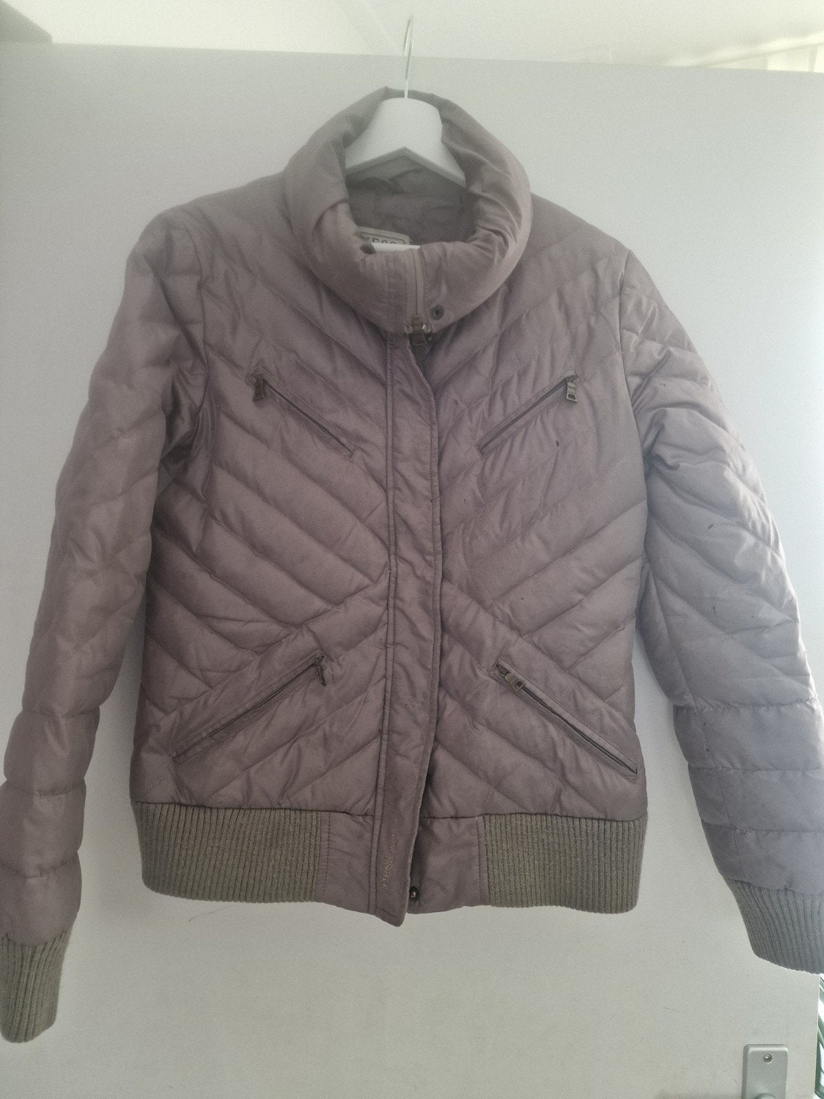 Leuke jas van Guess maat M, Maat 38/40 (M), Guess, Ophalen of Verzenden, Zo goed als nieuw
