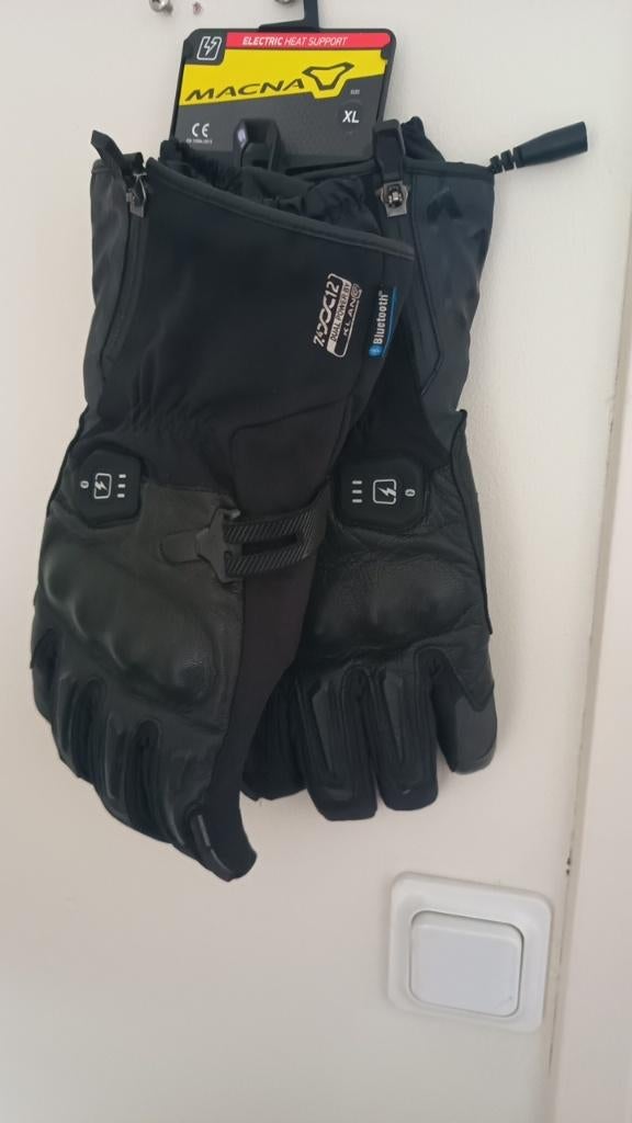 Macna Progress Heated handschoenen 9.5/XL nieuwstaat, Heren, Ophalen of Verzenden, Nieuw zonder kaartje, Handschoenen