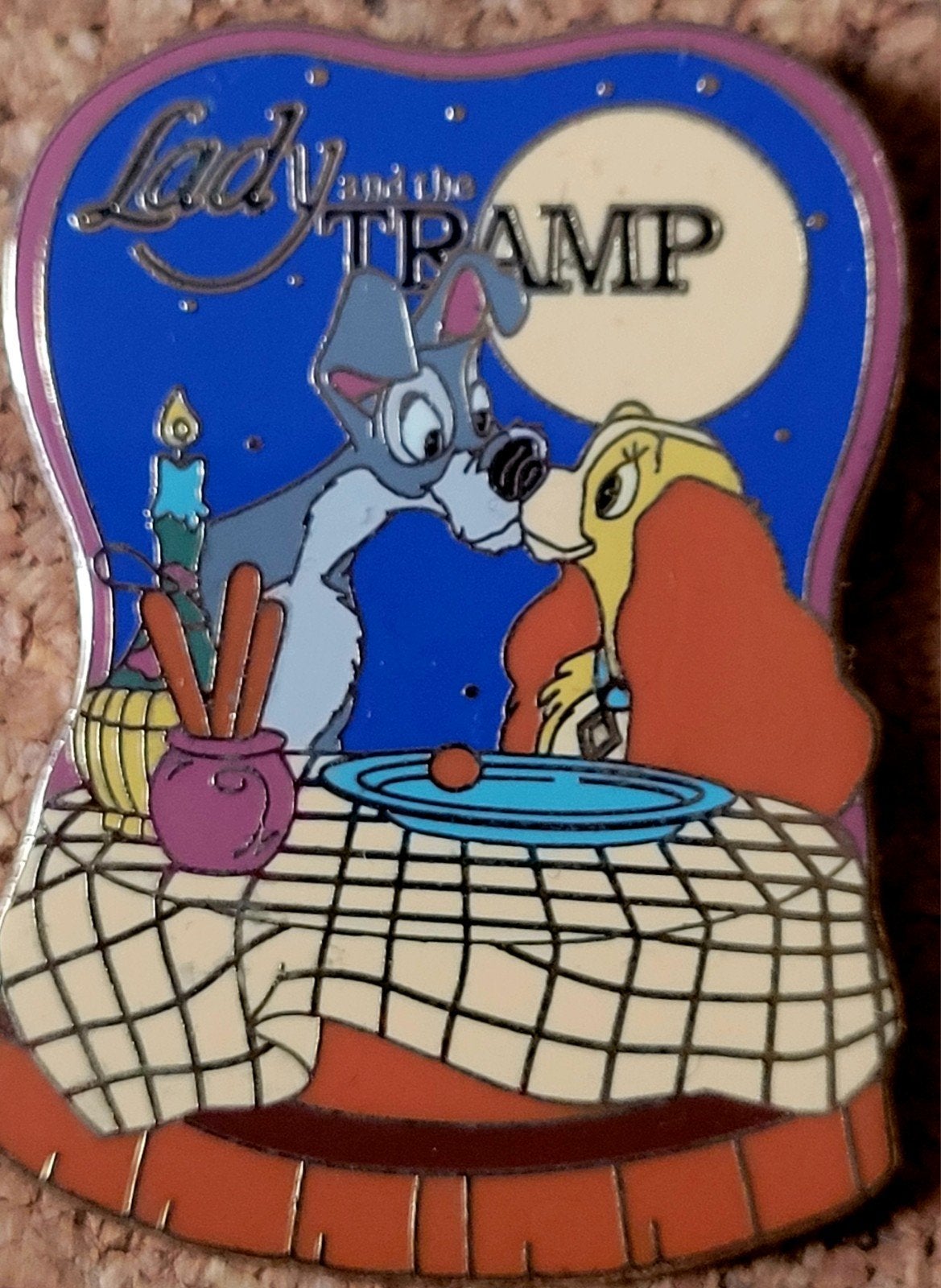 Lady and the Tramp Spaghetti Dinner Disneyland Parijs pin, Verzenden, Overige figuren, Zo goed als nieuw, Overige typen