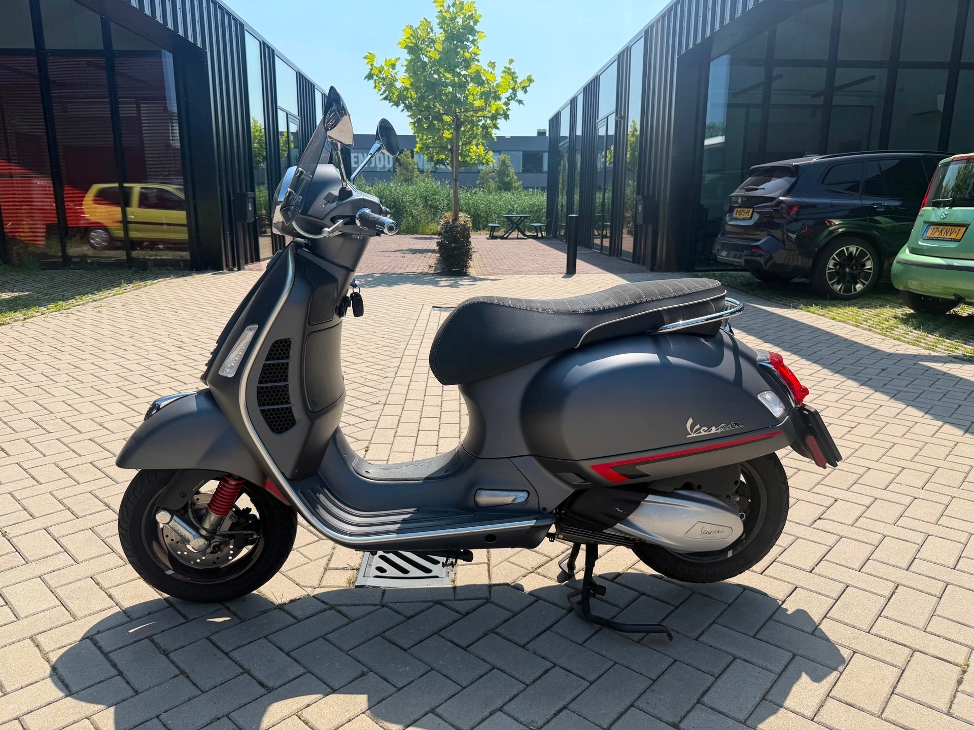 Vespa Scooter GTS 300 HPE Super Notte ABS 2020 Weinig Kms !, Motoren, Motoren | Overige merken, Scooter, Bedrijf, 278 cc, 12 t/m 35 kW