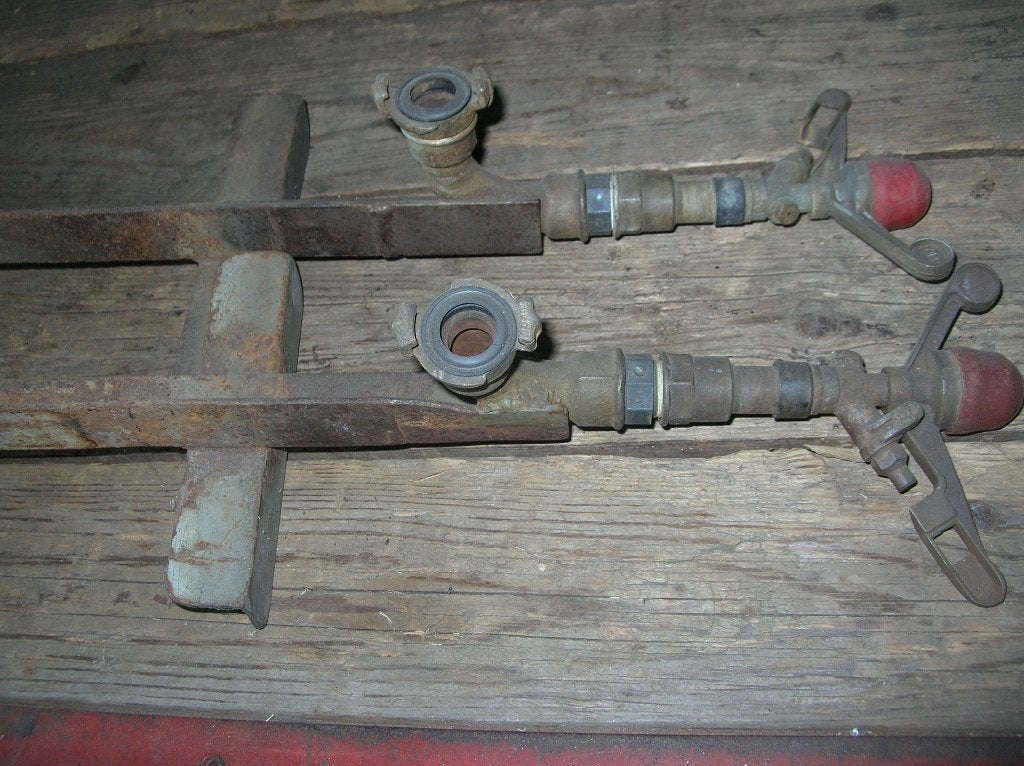 2x sproeierbok incl. sproeier., Ophalen of Verzenden, Gebruikt