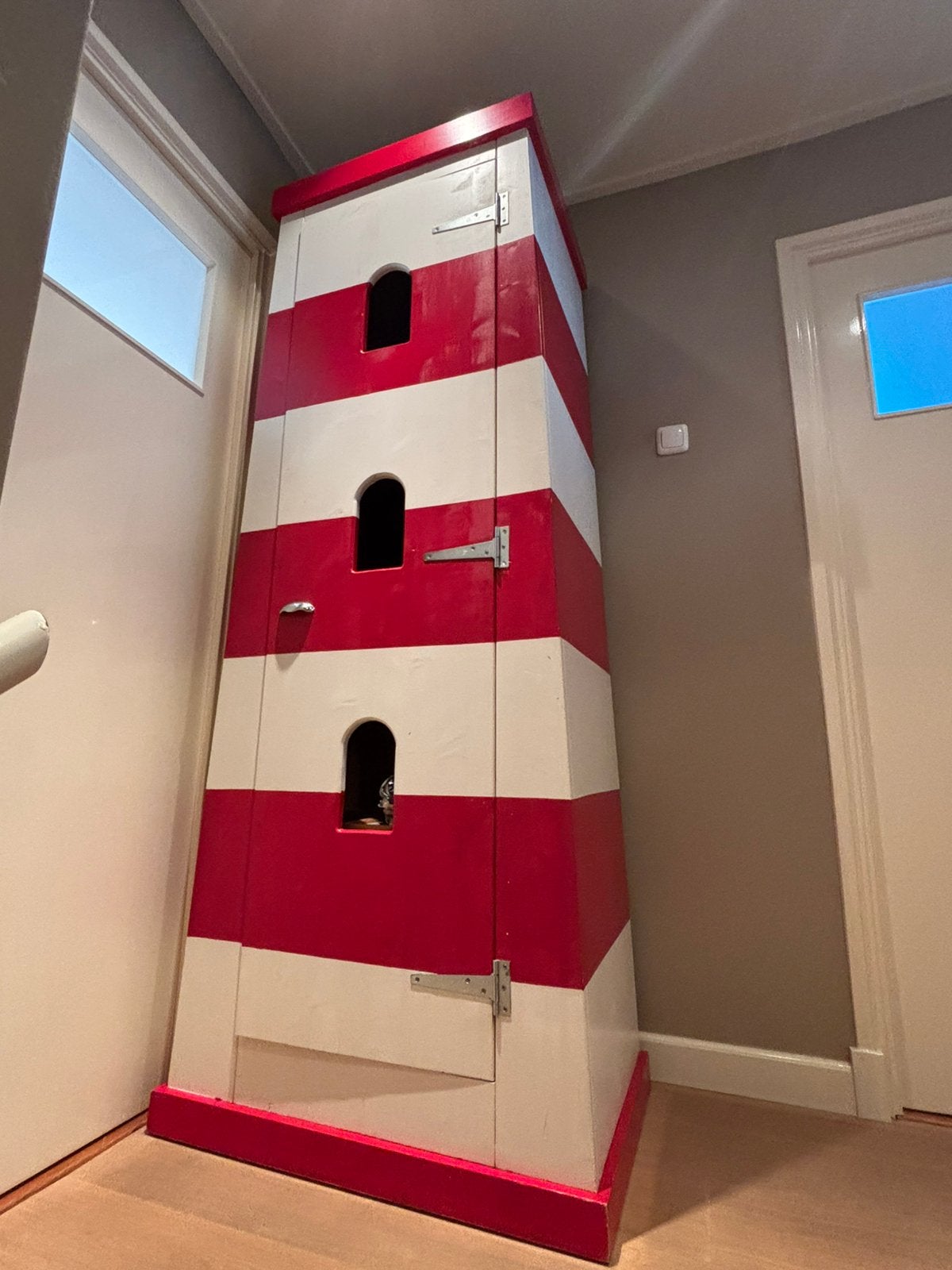 Vuurtoren kast, Overige regio's