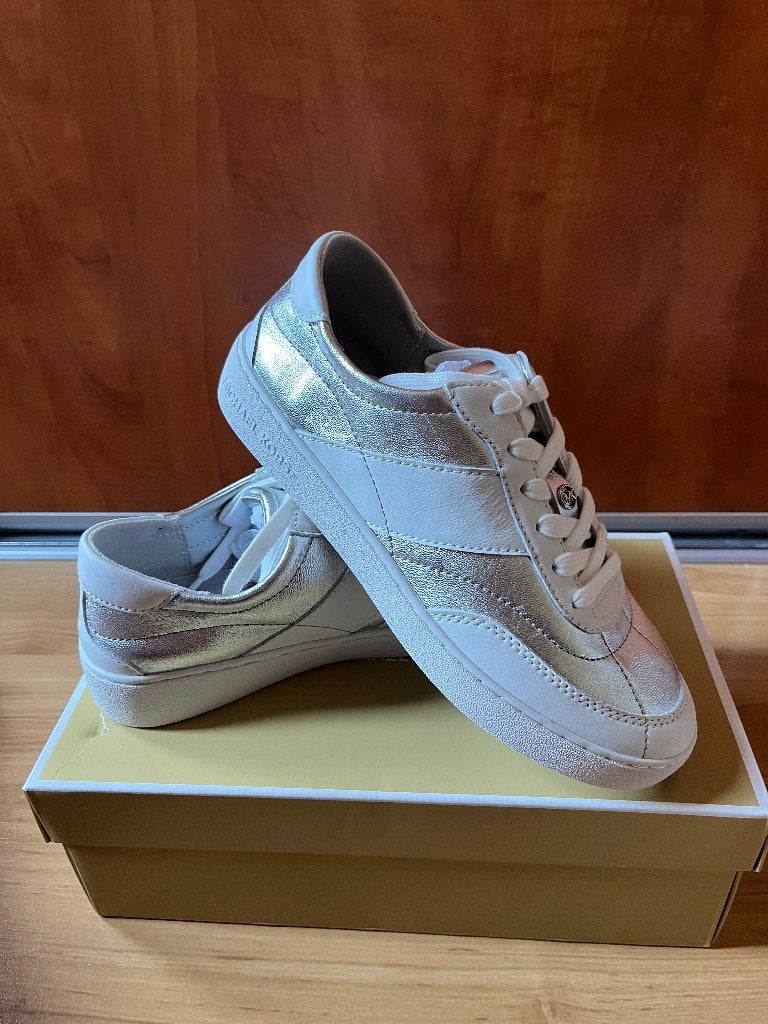 Michael Kors nieuwe sneakers wit zilver 37 incl verzending, Kleding | Dames, Schoenen, Michael Kors, Verzenden, Wit, Nieuw