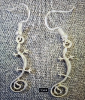 Zilverkleur oorbellen -Gekko- lengte zonder haakje 3 cm, Overige materialen, Hangers, Nieuw, Ophalen of Verzenden