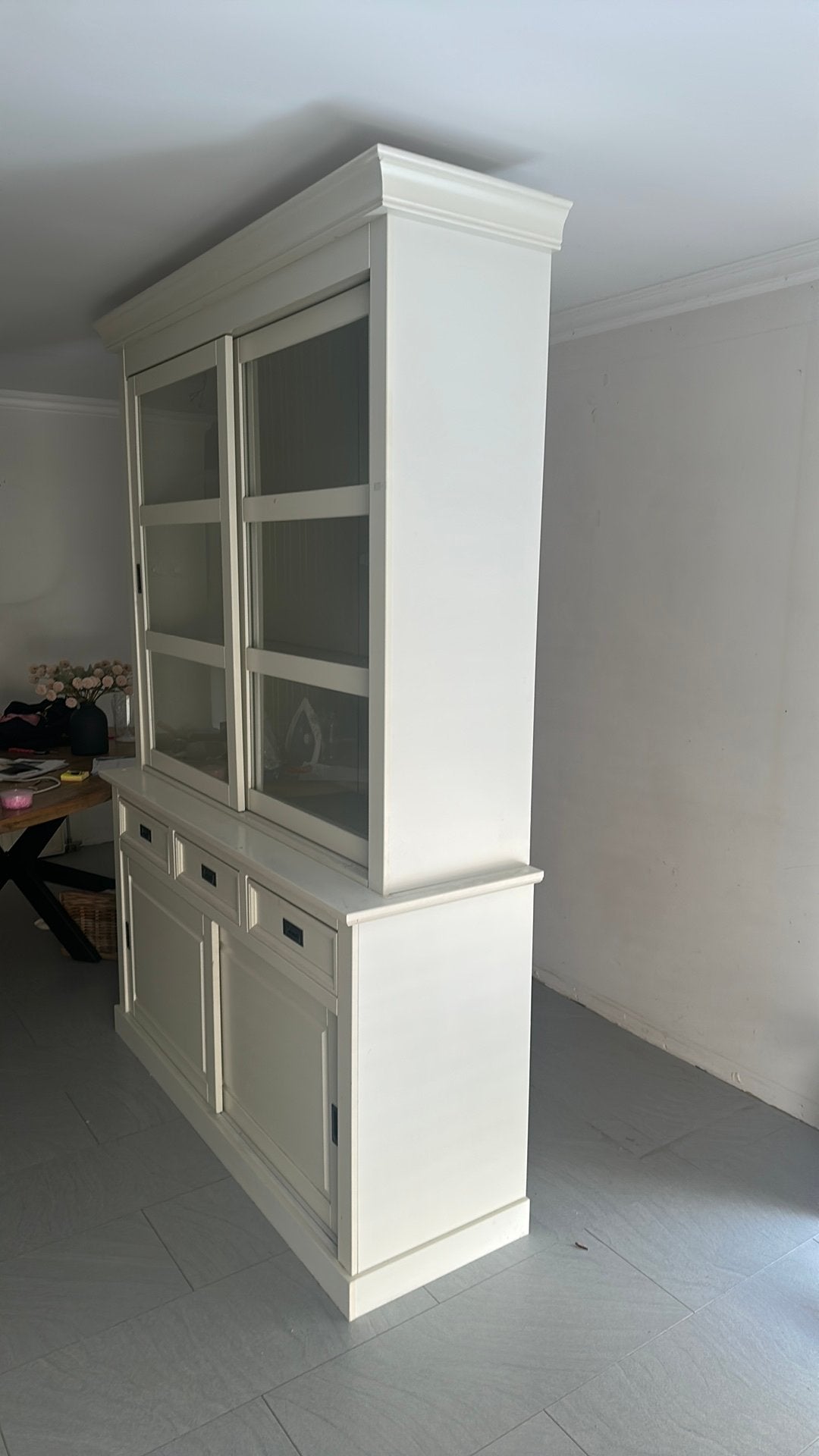 Buffetkast crème, Ophalen, Zo goed als nieuw, 25 tot 50 cm, 200 cm of meer