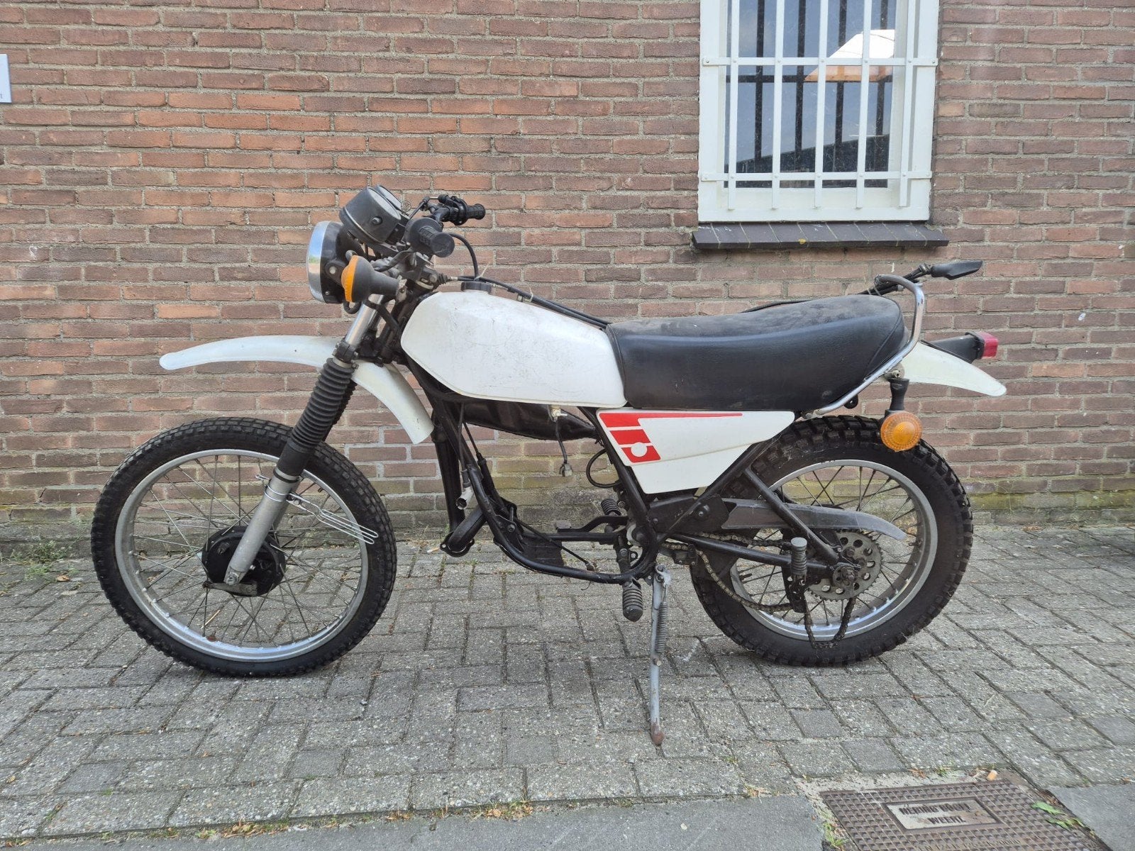 Yamaha DT175 Rollend Frame, Ophalen