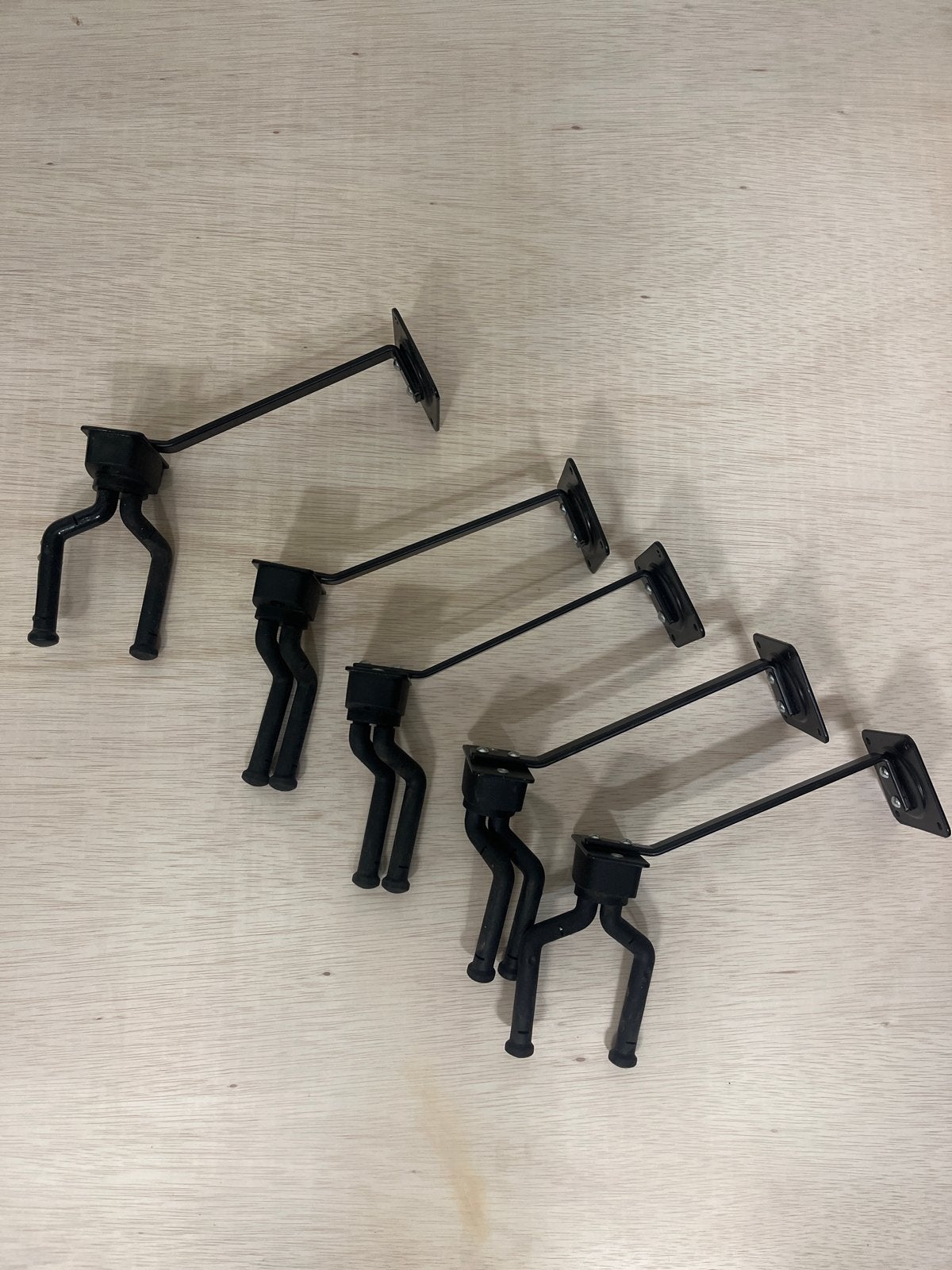 K&M 16255 Gitaar muurbeugel zwart, Ophalen of Verzenden, Nieuw, Akoestische gitaar